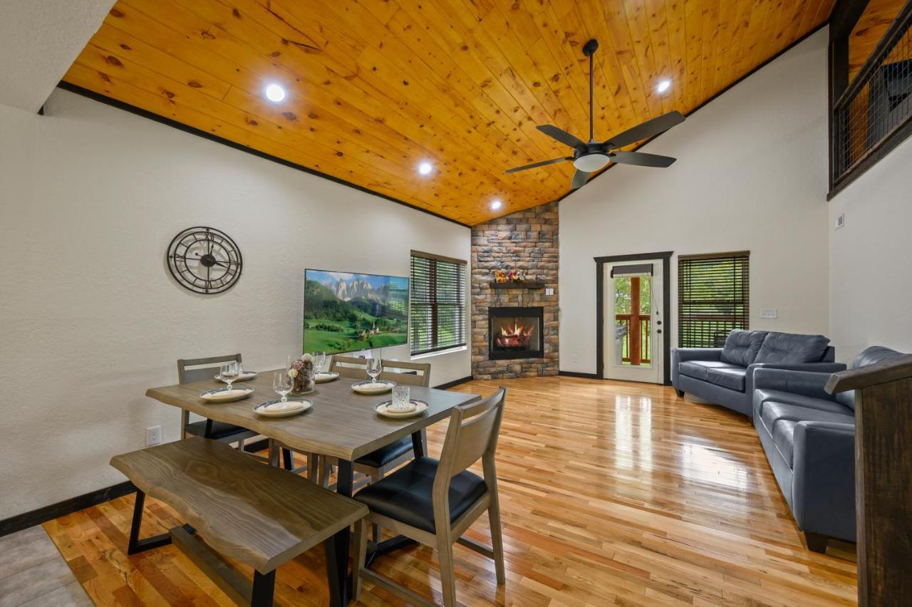 Smoky Mountain Chalet بيدجن فورج المظهر الخارجي الصورة