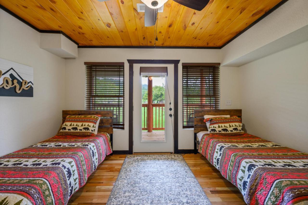 Smoky Mountain Chalet بيدجن فورج المظهر الخارجي الصورة