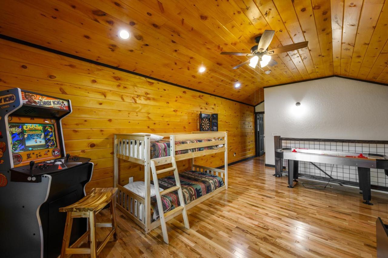 Smoky Mountain Chalet بيدجن فورج المظهر الخارجي الصورة